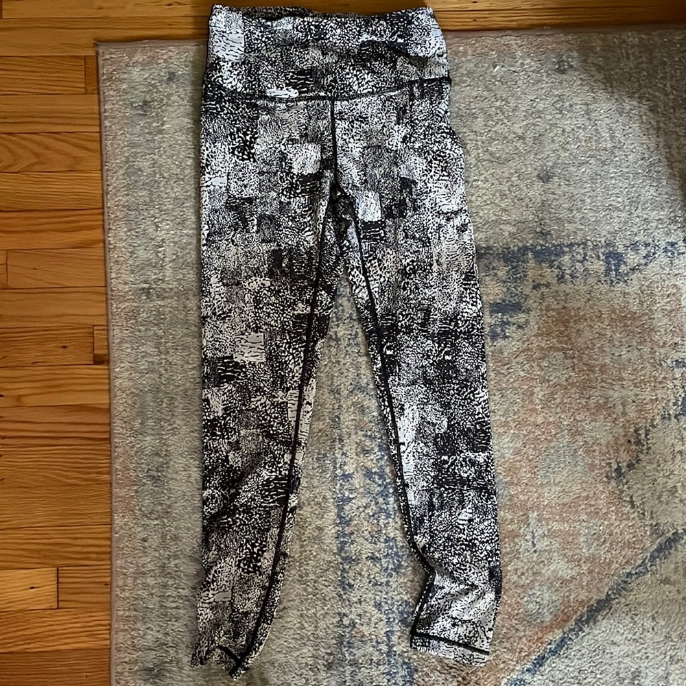 Zella black and white leggings